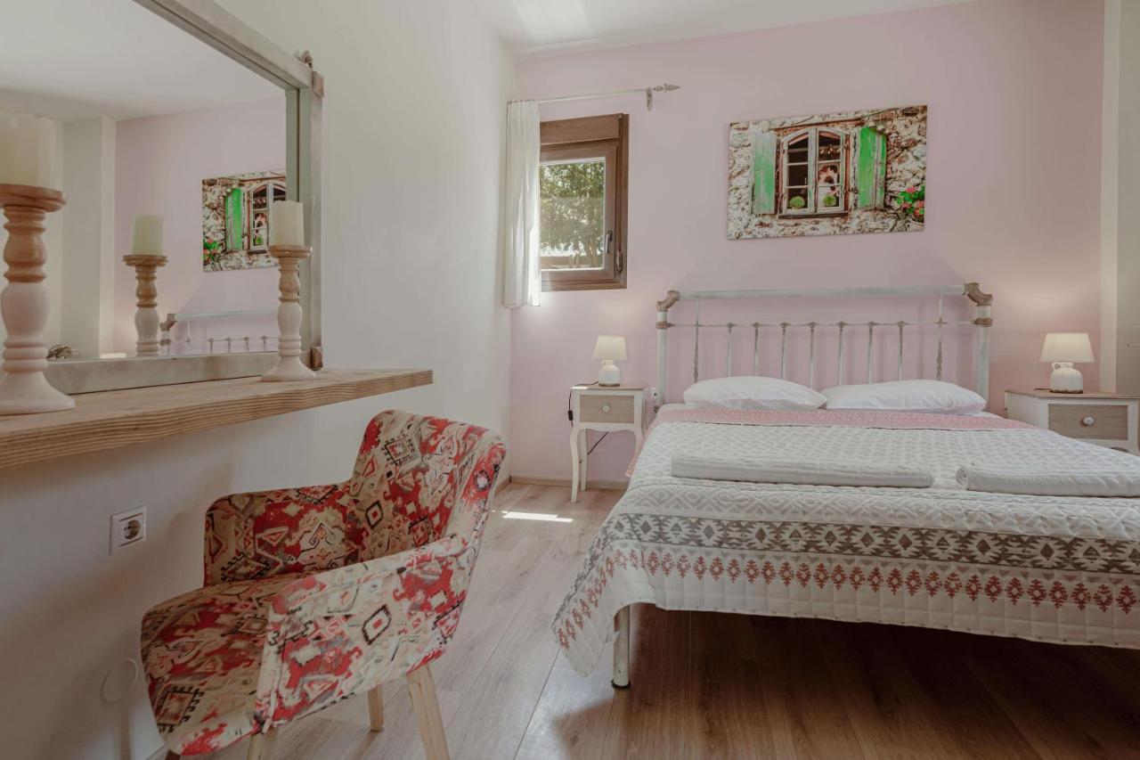 Villa Emma เยรานี ภายนอก รูปภาพ