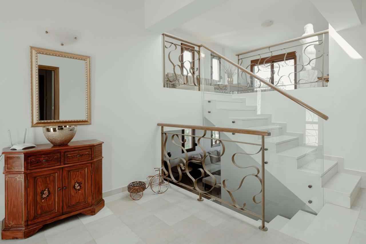 Villa Emma เยรานี ภายนอก รูปภาพ